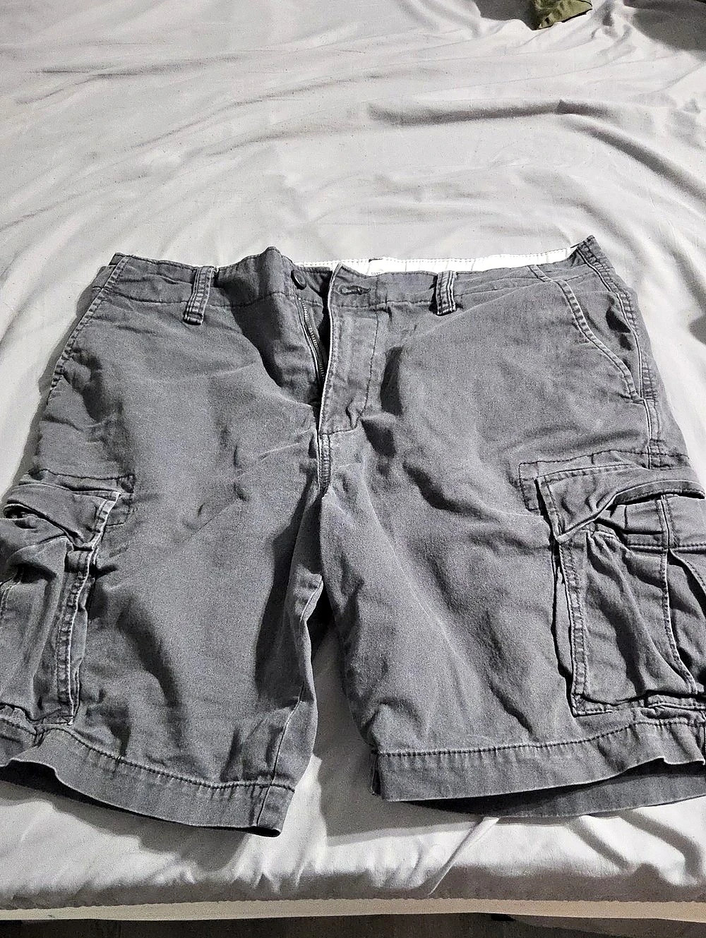 Old Navy Lived-In Straight Cargo Shorts Gray Waist 36